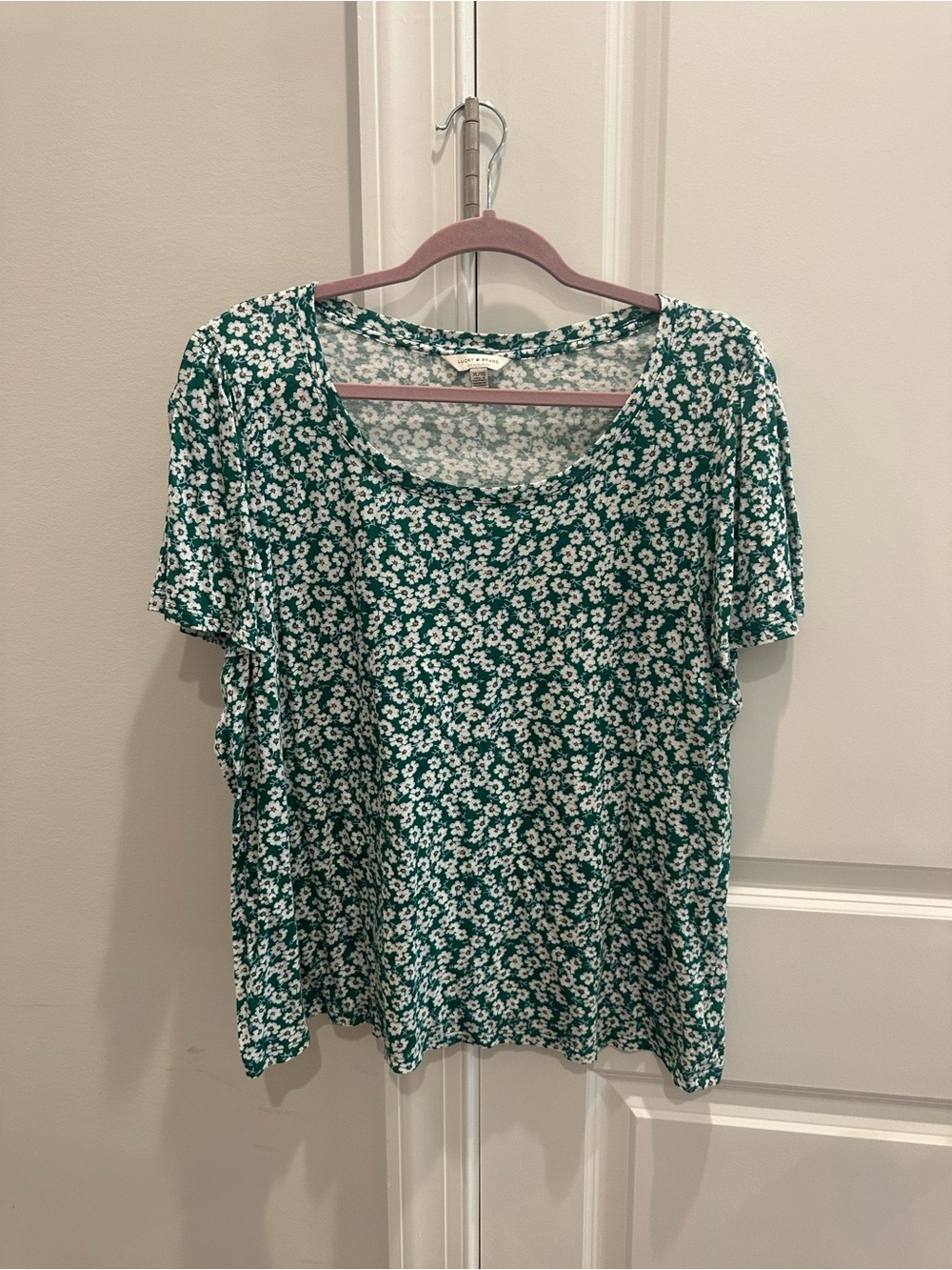 Lucky Brand Green and White Floral Scoop Tee